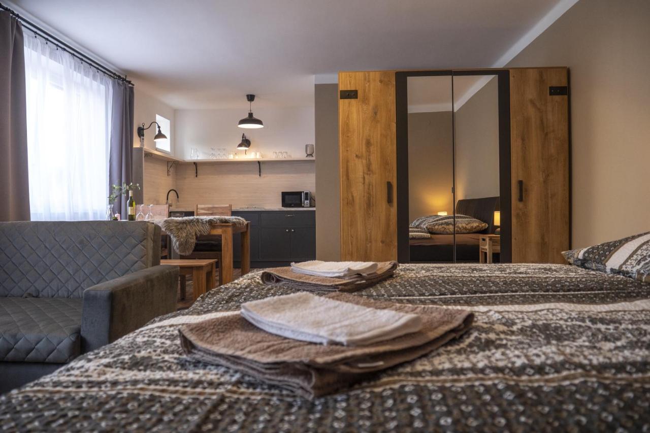 Na Peci Apartment *